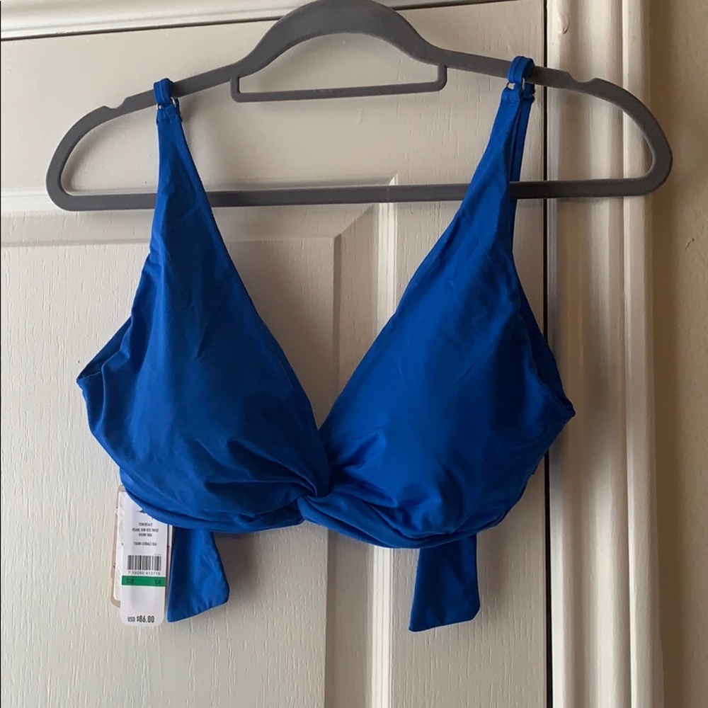 NWT Tommy Bahama Twist Front Bikini Top